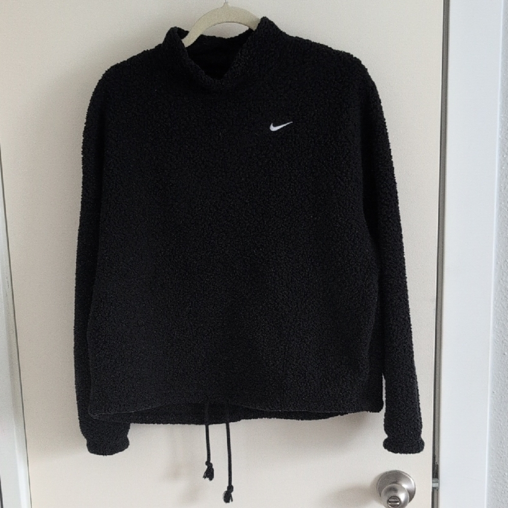 Nike Black Fleece Pullover
